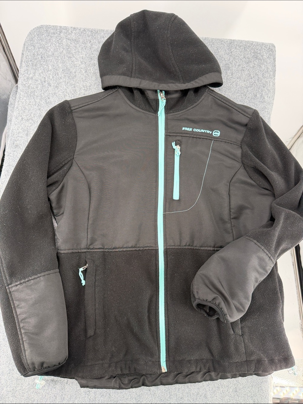Free Country  Black Hooded Fleece Jacket with Teal Zipper Accents coat  L